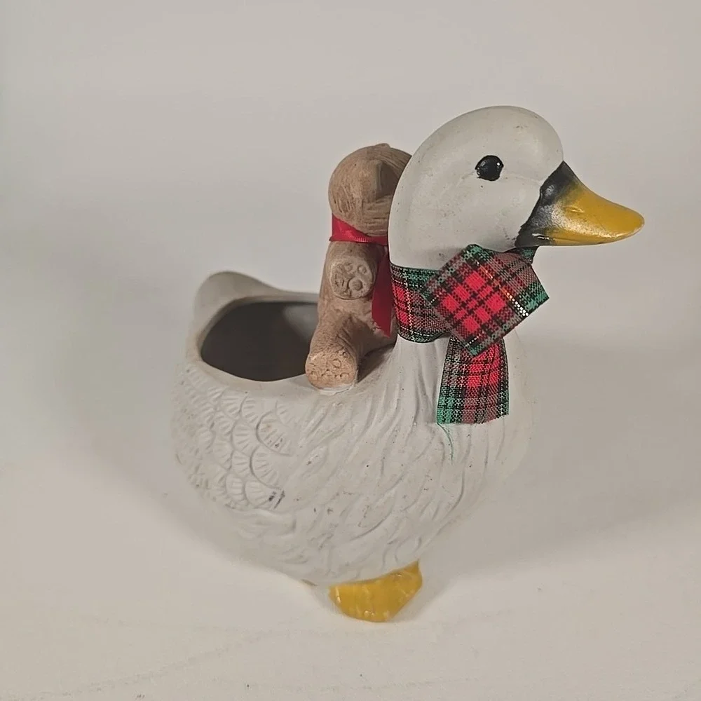 Vintage Ceramic Teddy Bear on‎ Goose Back Bows Candy Dish Planter Trinket Holder